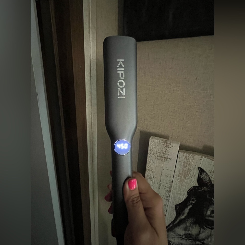 Professional Kapozi Ionic Hair Straightener.